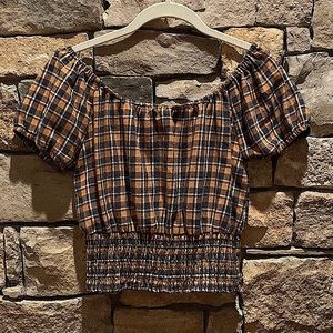 🌷3 for $12 Aeropostale off the Shoulder Ruched Crop Top